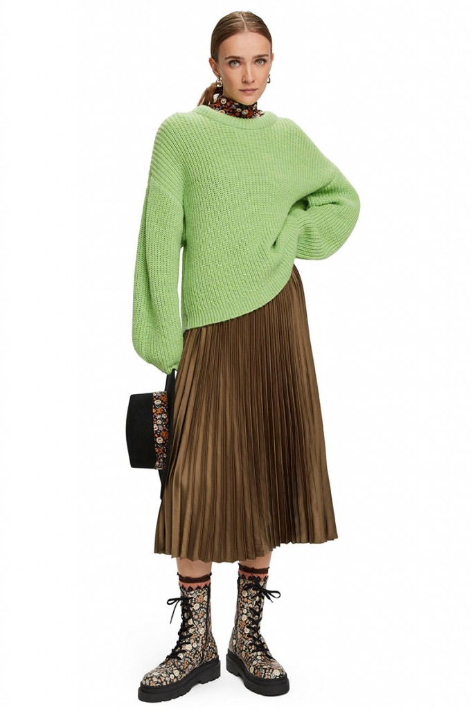 Outfit Formula: Relaxed Pleated Midi Skirt - YLF