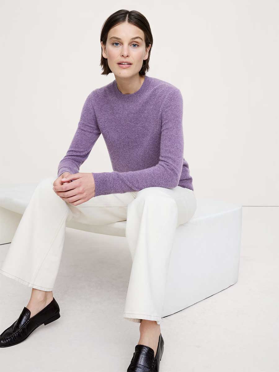 Lightweight Cashmere Crew Neck Sweater