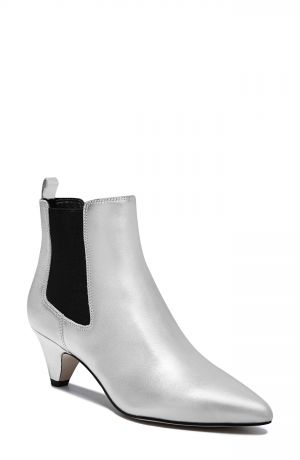 Outfit Formula: Festive Silver Boots - YLF