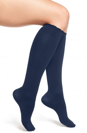Recommend socks that don't fall down! - YouLookFab Forum